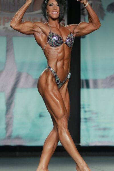 Dana Linn Bailey – 2013 IFBB PBW Tampa Pro Physique Championships Routine
