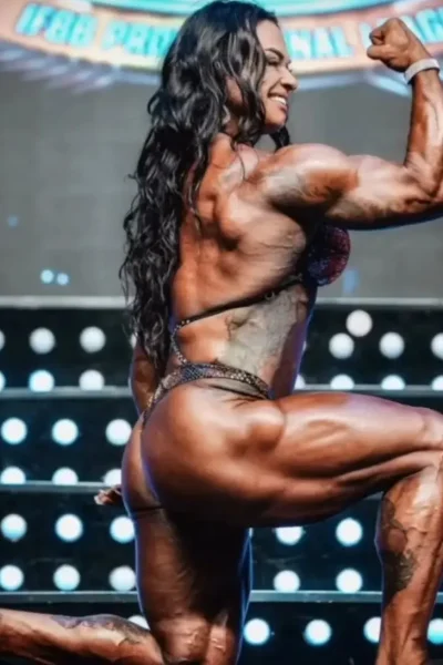 Barbara Moojen (@barbaramoojen) IFBB POSING Image #2